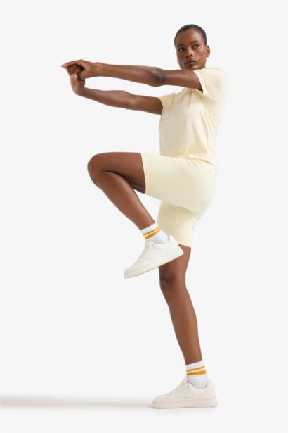 ستريج قصير رياضي من DeFactoFit