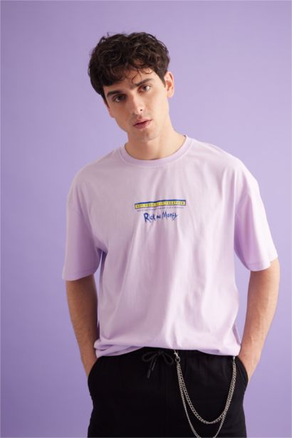 Футболка Rick and Morty комфортного кроя