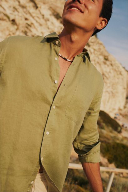 Рубашка стандартного кроя с длинным рукавом из льна