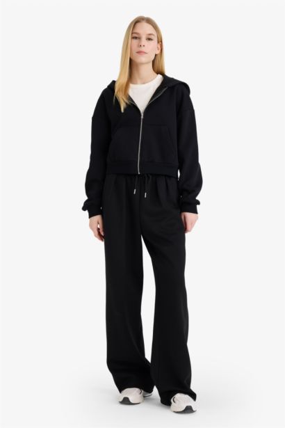 سويت شيرت قصة عادية بغطاء للرأس