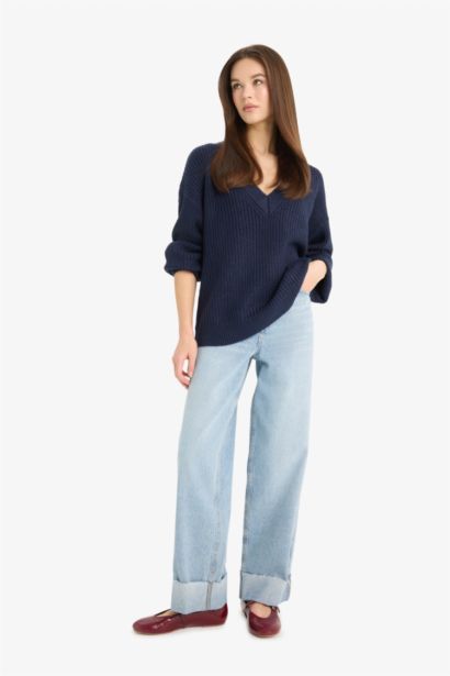 Oversize Fit V-Neck Knit Pullover