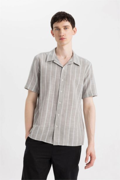 Regular Fit Polo Collar Cotton Short Sleeve Shirt