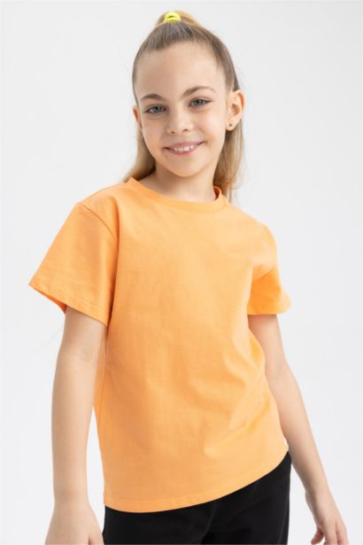 تي شيرت نص كم قصة عادية