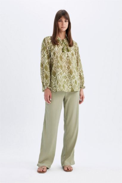 Relax Fit Wrinkled Wide Leg Trousers