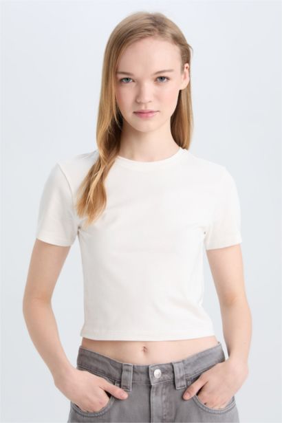 Fitted Bisiklet Yaka Basic Düz Kısa Kollu Beyaz Tişört