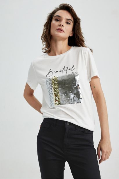 تيشيرت قطن قصة عادية برقبة مستديرة