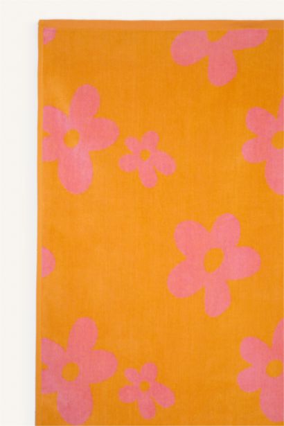 Woman Floral Patterned Cotton Beach Towel