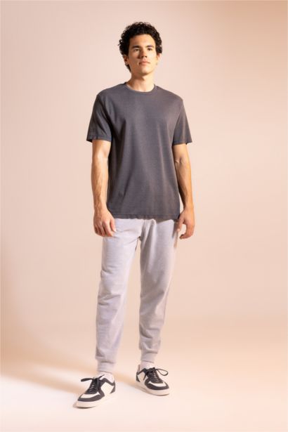 Regular Fit Crew Neck Basic Short Sleeve Premium T-Shirt