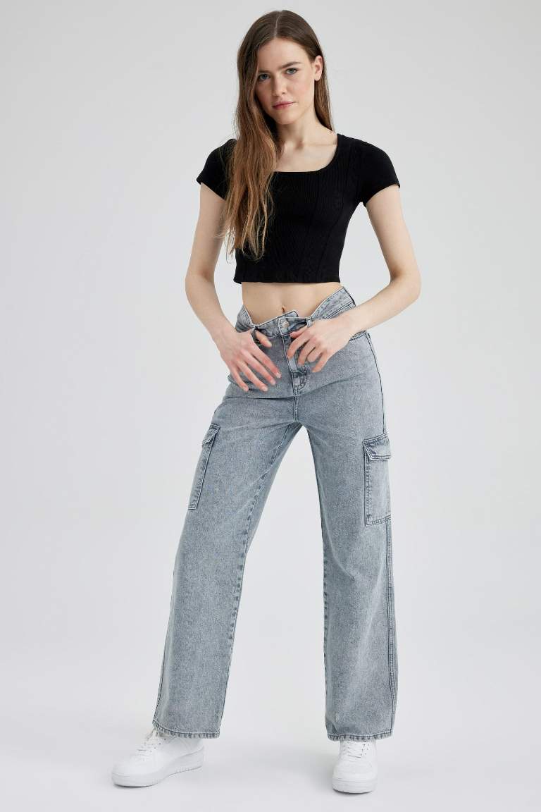 Fitted U Yaka Basic Kısa Kollu Crop Tişört