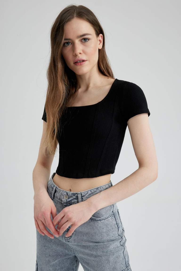 Fitted U Yaka Basic Kısa Kollu Crop Tişört