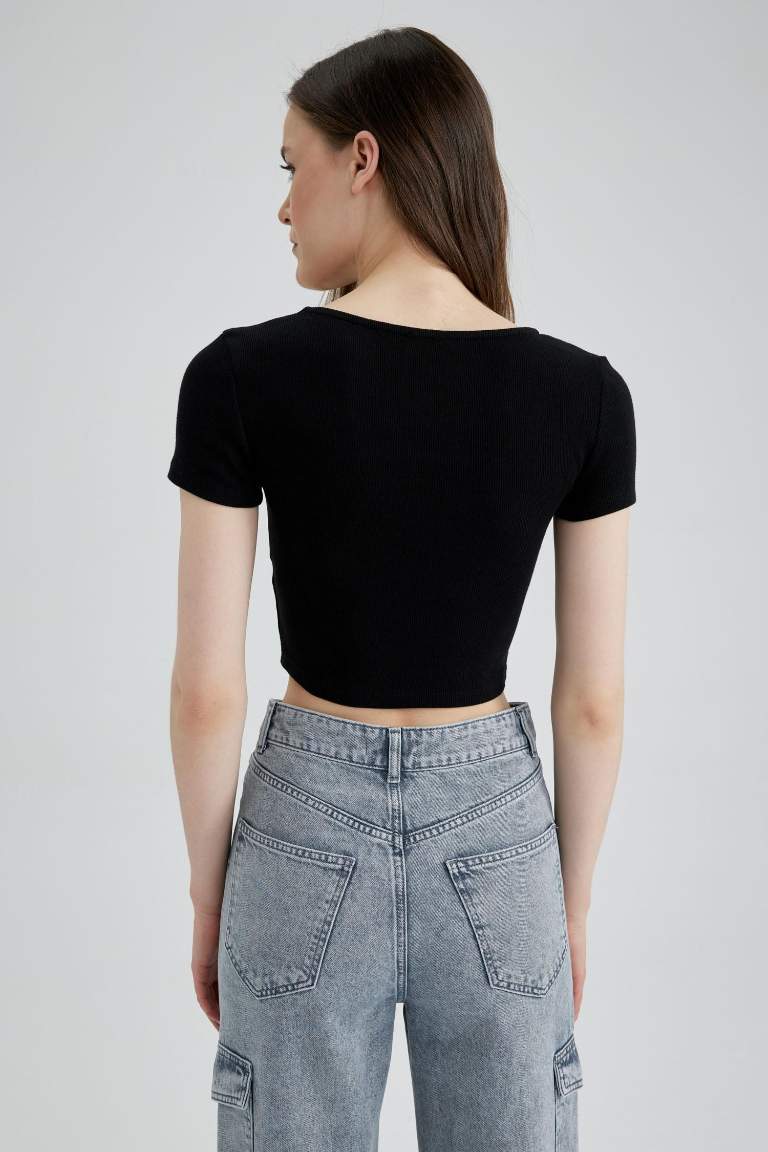 Fitted U Yaka Basic Kısa Kollu Crop Tişört