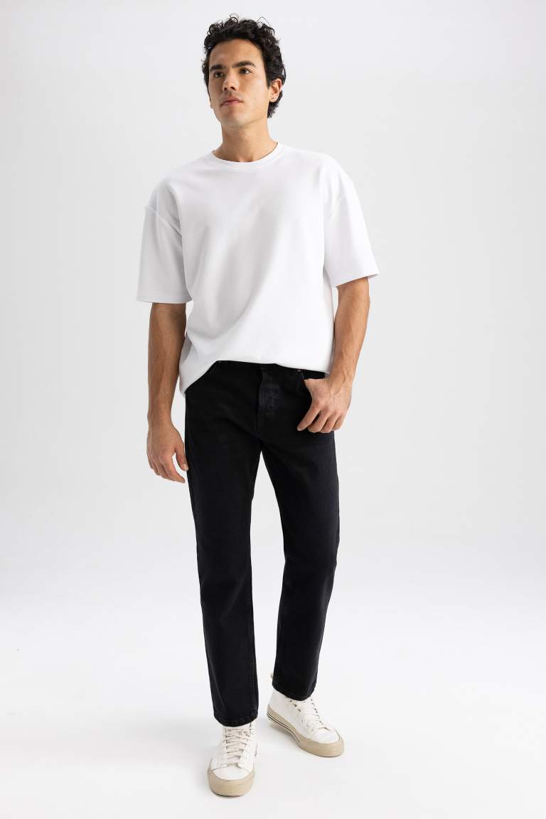 Straight Fit Normal Kalıp Normal Bel Boru Paça Jean Pantolon