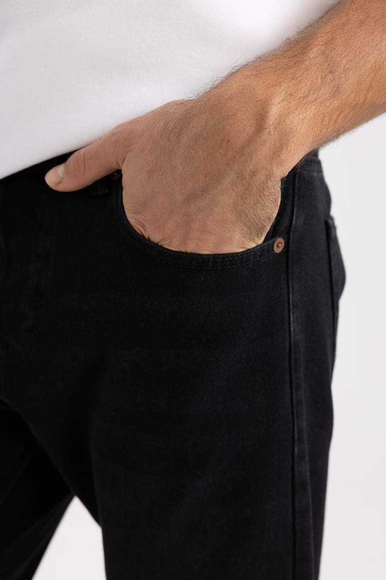 Straight Fit Normal Kalıp Normal Bel Boru Paça Jean Pantolon