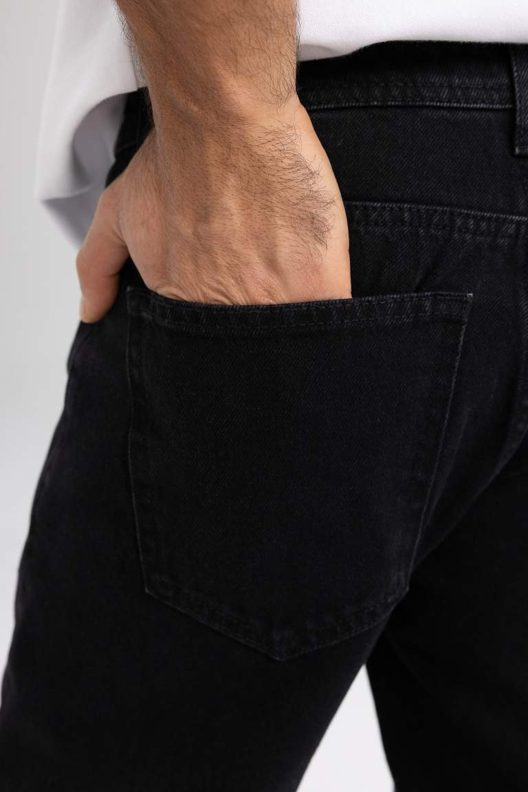 Straight Fit Normal Kalıp Normal Bel Boru Paça Jean Pantolon