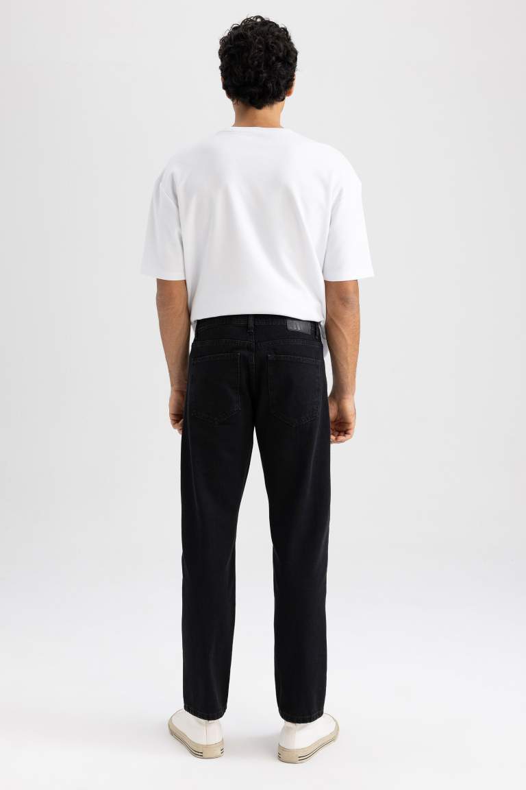 Straight Fit Normal Kalıp Normal Bel Boru Paça Jean Pantolon