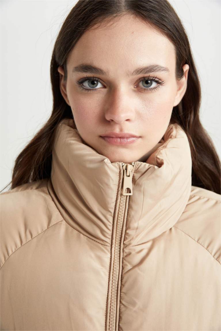 Beige WOMAN Waterproof Regular Fit Hooded Puffer Jacket 2786620 DeFacto