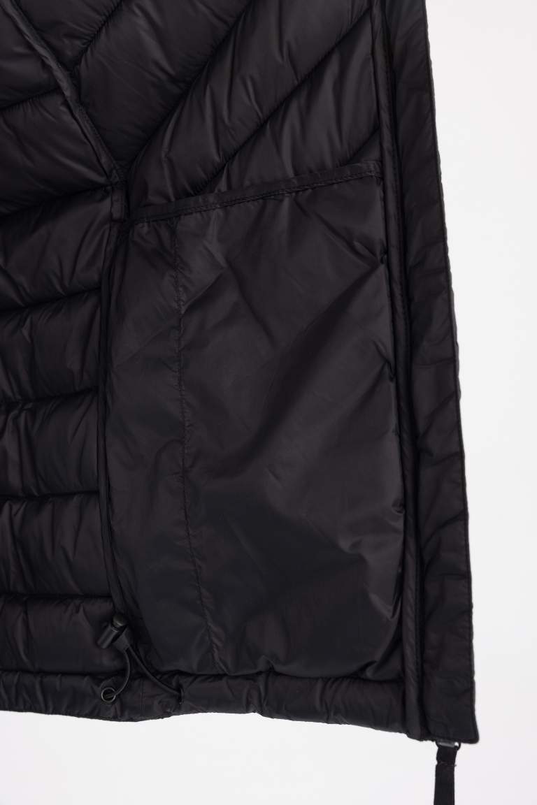 DeFactoFit Slim Fit Su İtici Şişme Yelek