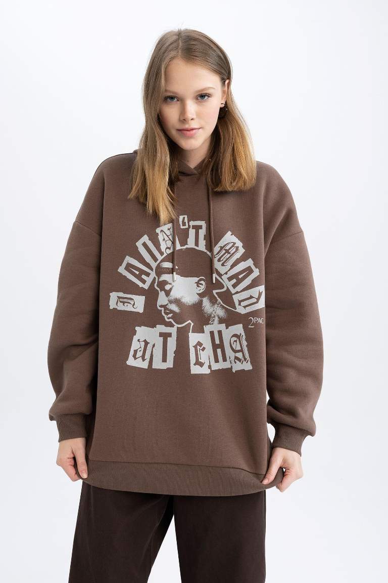 Brown WOMAN Coool Tupac Oversize Fit Hoodie Sweatshirt 2767212 | DeFacto