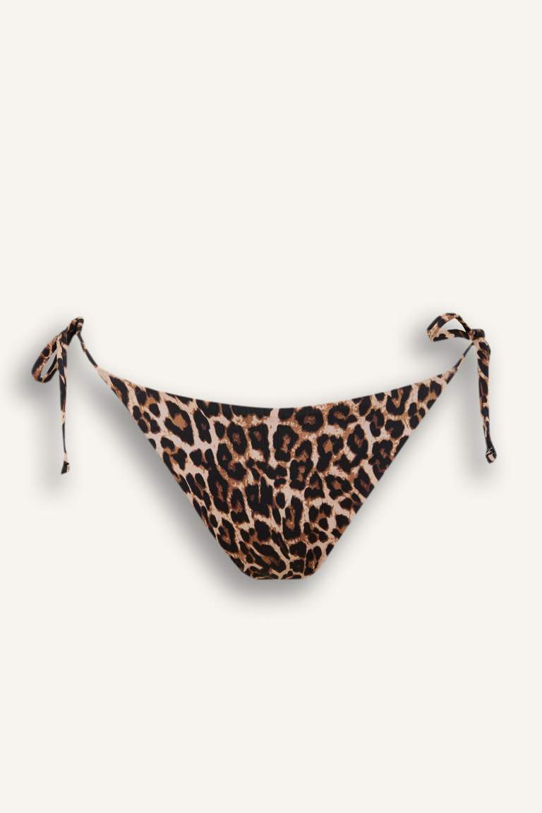 Fall in Love Regular Fit Leopard Pattern Bikini Bottoms