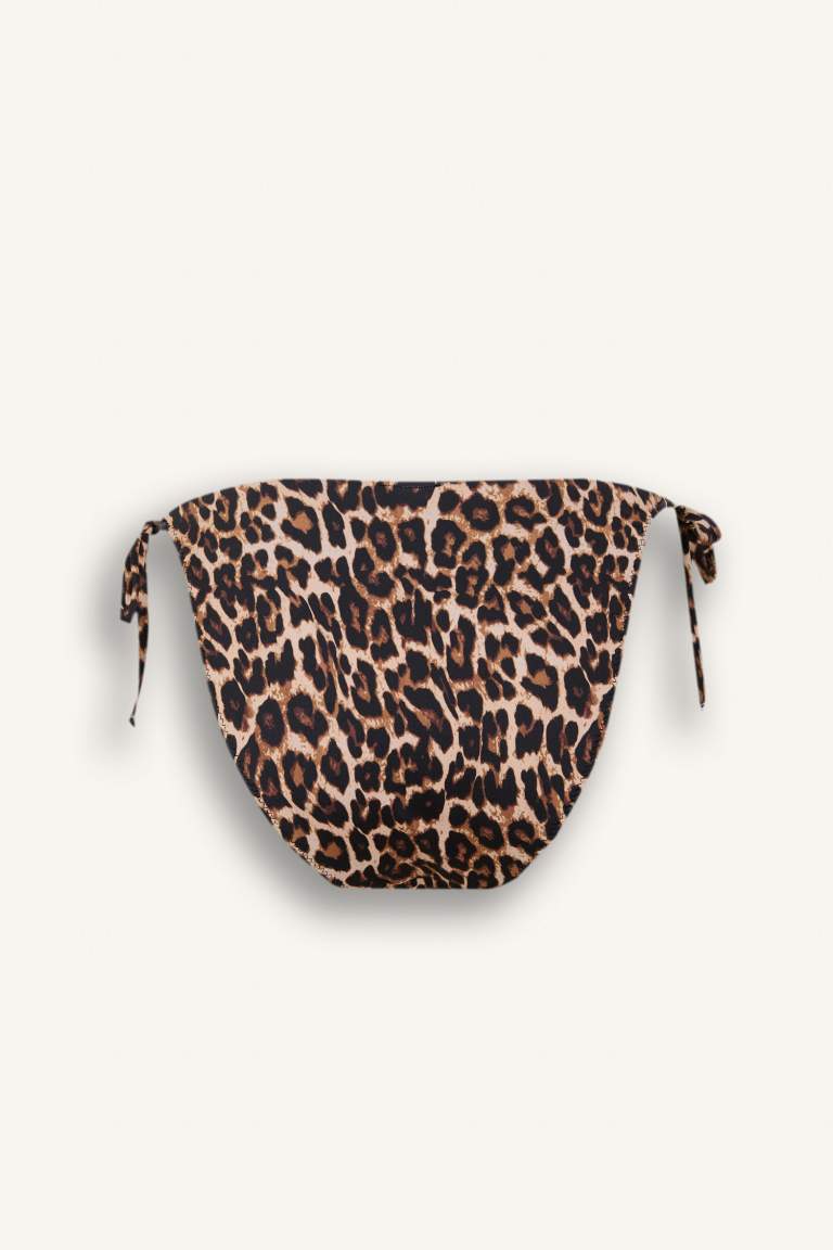 Fall in Love Regular Fit Leopard Pattern Bikini Bottoms