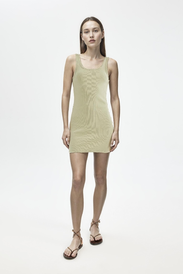 Mini Robe Moulante à Bretelles Col Ras Du Cou