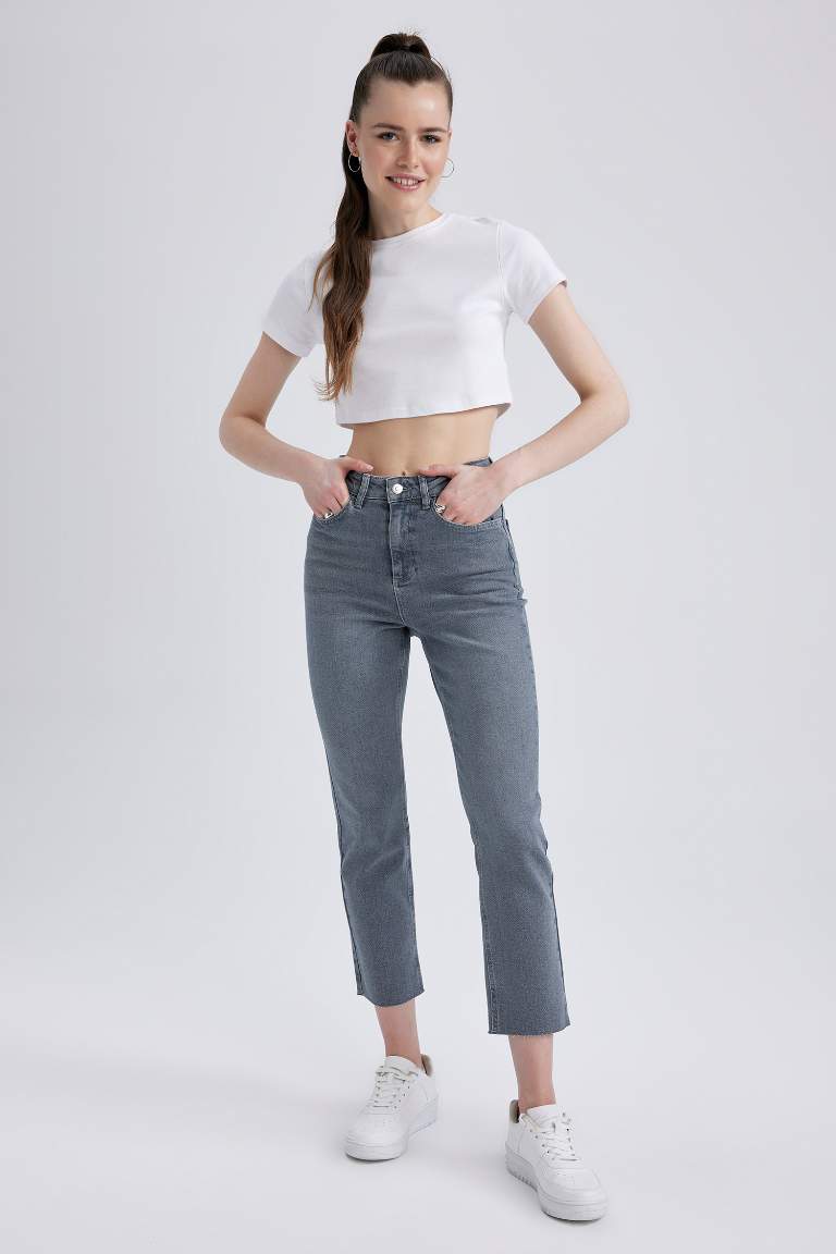 Mary Straight Fit High Waist Cropped Cut High Leg Jeans