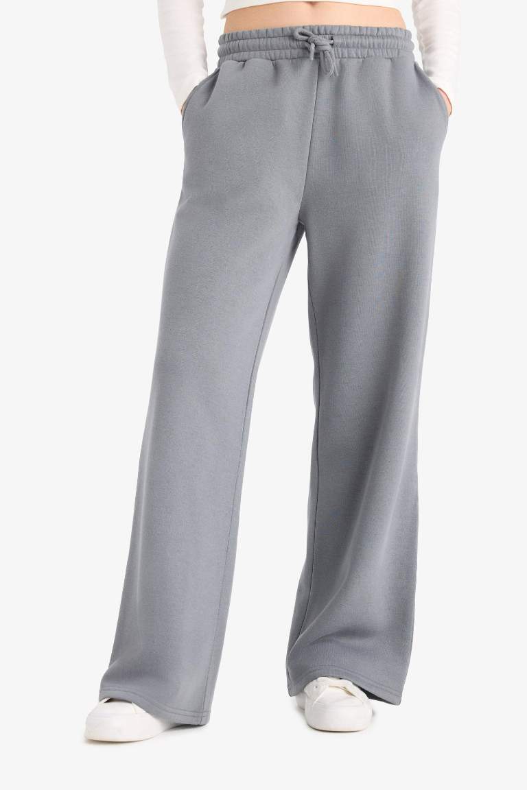 Straight Fit Thick Sweatshirt Fabric Regular Hem Trousers