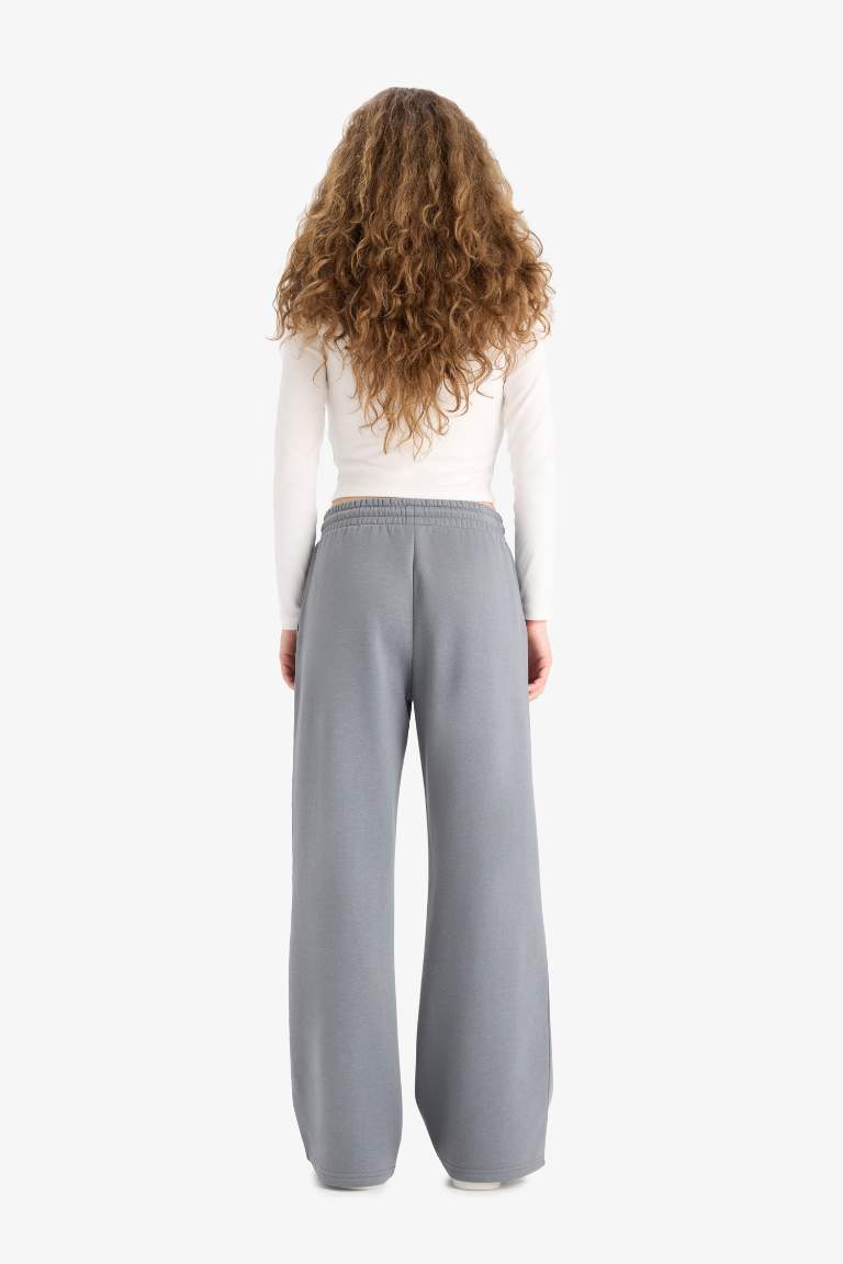 Straight Fit Thick Sweatshirt Fabric Regular Hem Trousers