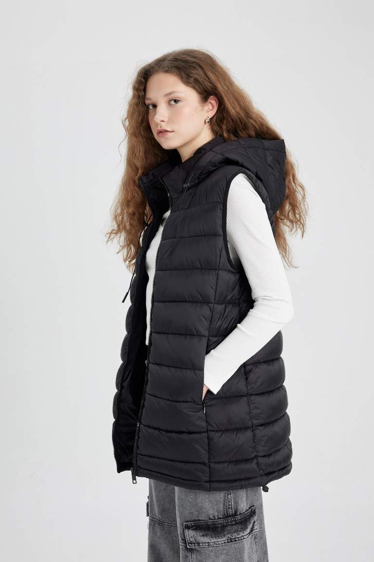 Gilet Doudoune à Capuche Imperméable à Coupe Régulière