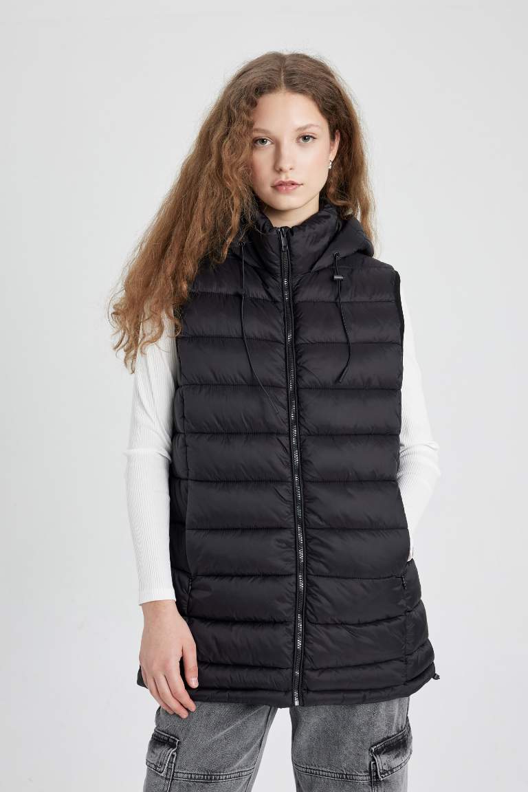 Gilet Doudoune à Capuche Imperméable à Coupe Régulière