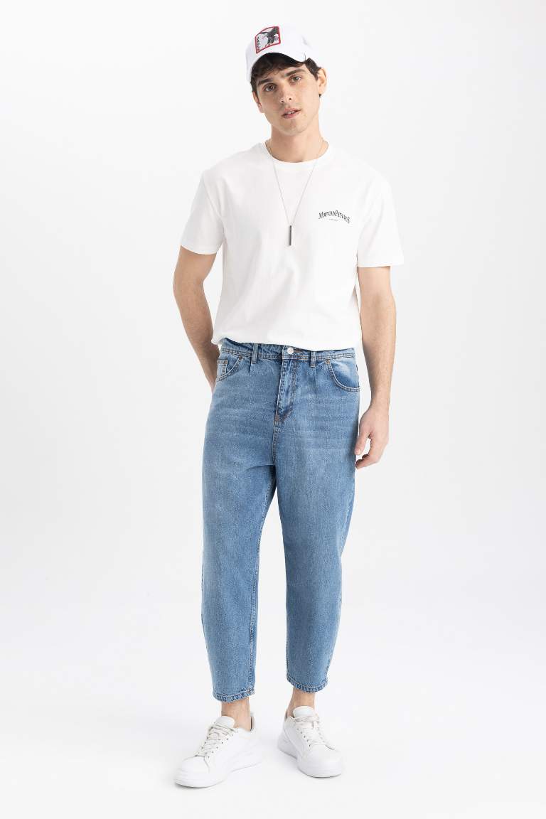 Balloon Fit Loose Fit High Waist Regular Leg Jeans