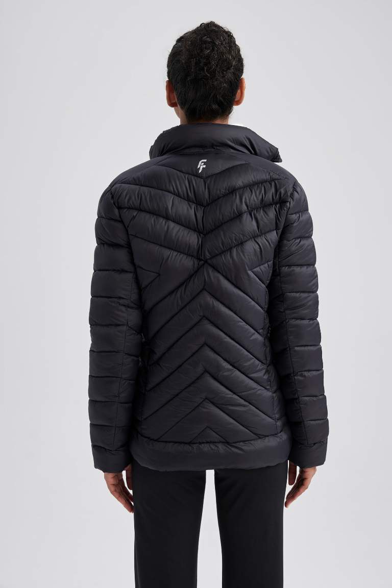 DeFactoFit Su İtici Slim Fit Ultra Hafif Kapitoneli Şişme Mont