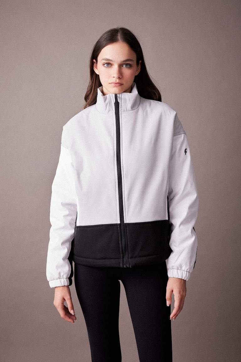 DeFactoFit Fermuarlı Cepli Spor Hafif Mont