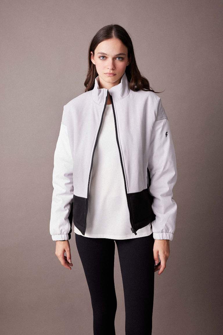 DeFactoFit Fermuarlı Cepli Spor Hafif Mont