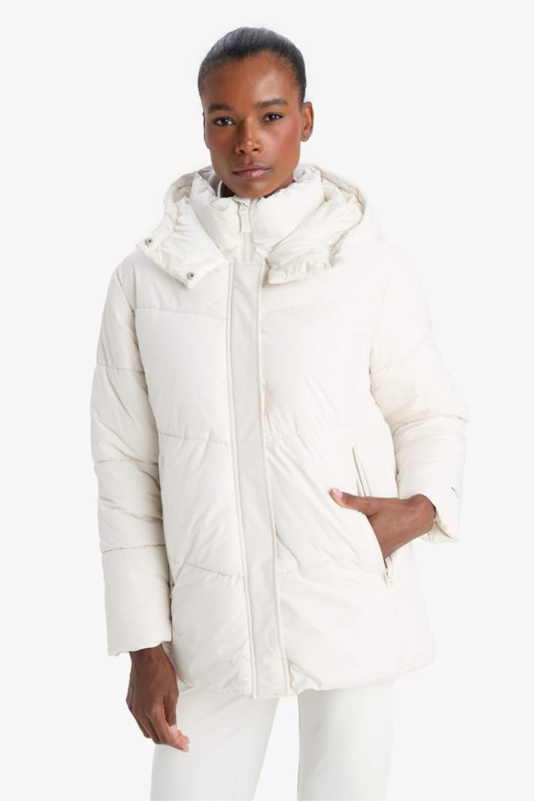 Jacket imperméable à capuche avec doublure polaire de DefactoFit