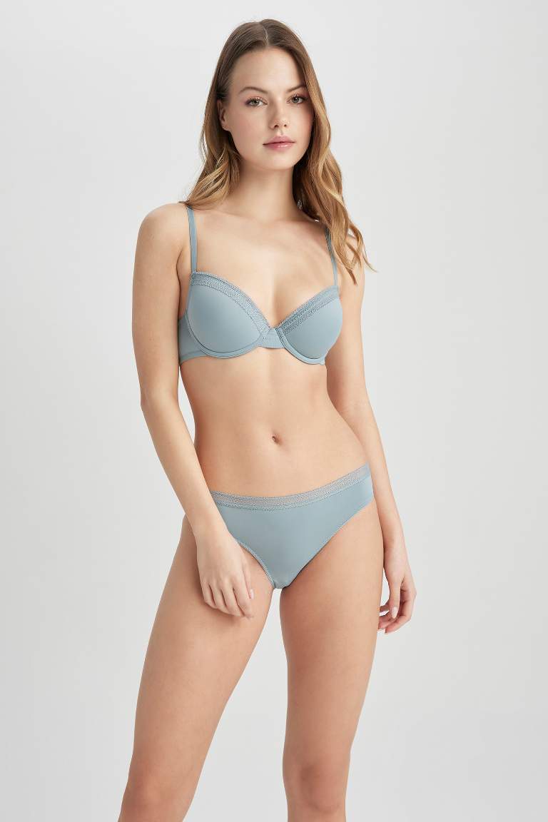 Fall in Love Dantel Detaylı Micro Brazilian Külot