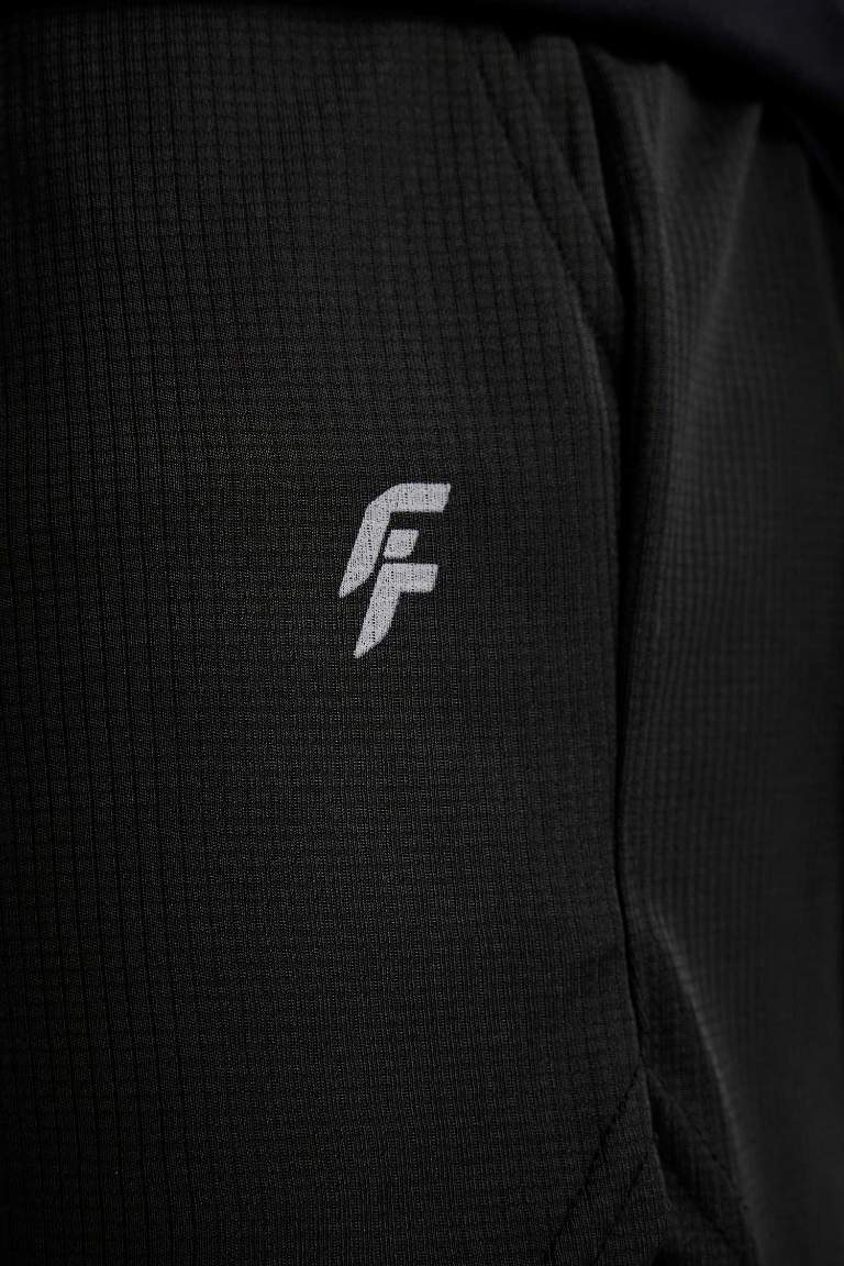 DeFactoFit Slim Fit Taytlı Spor Şort