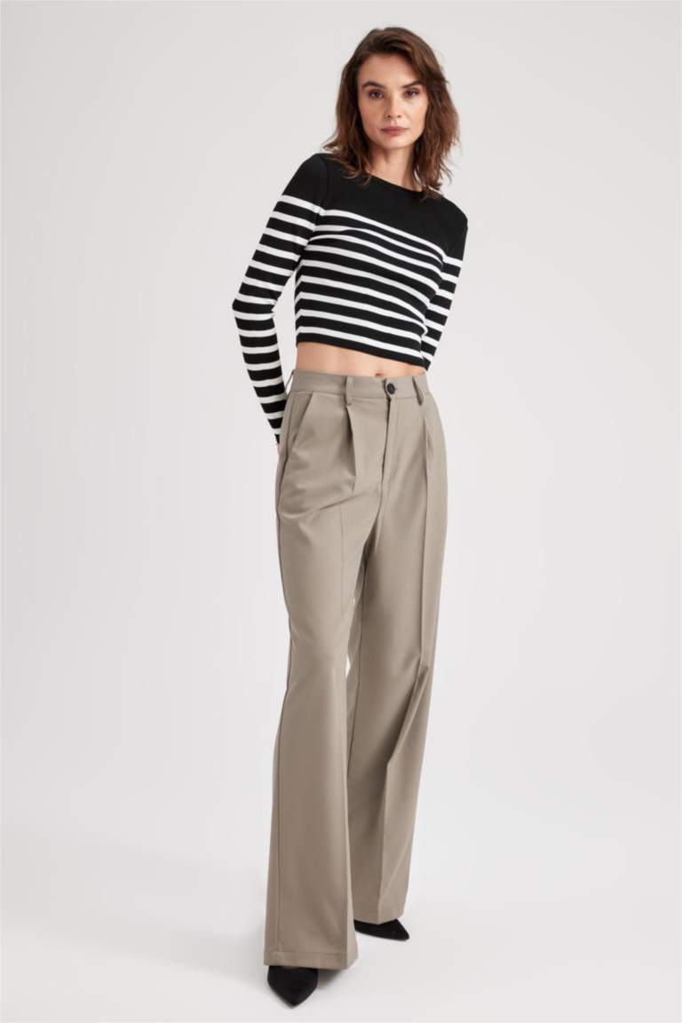 Pantalon de sport à jambes larges SoftMove™ - Crème - FEMME | H&M FR