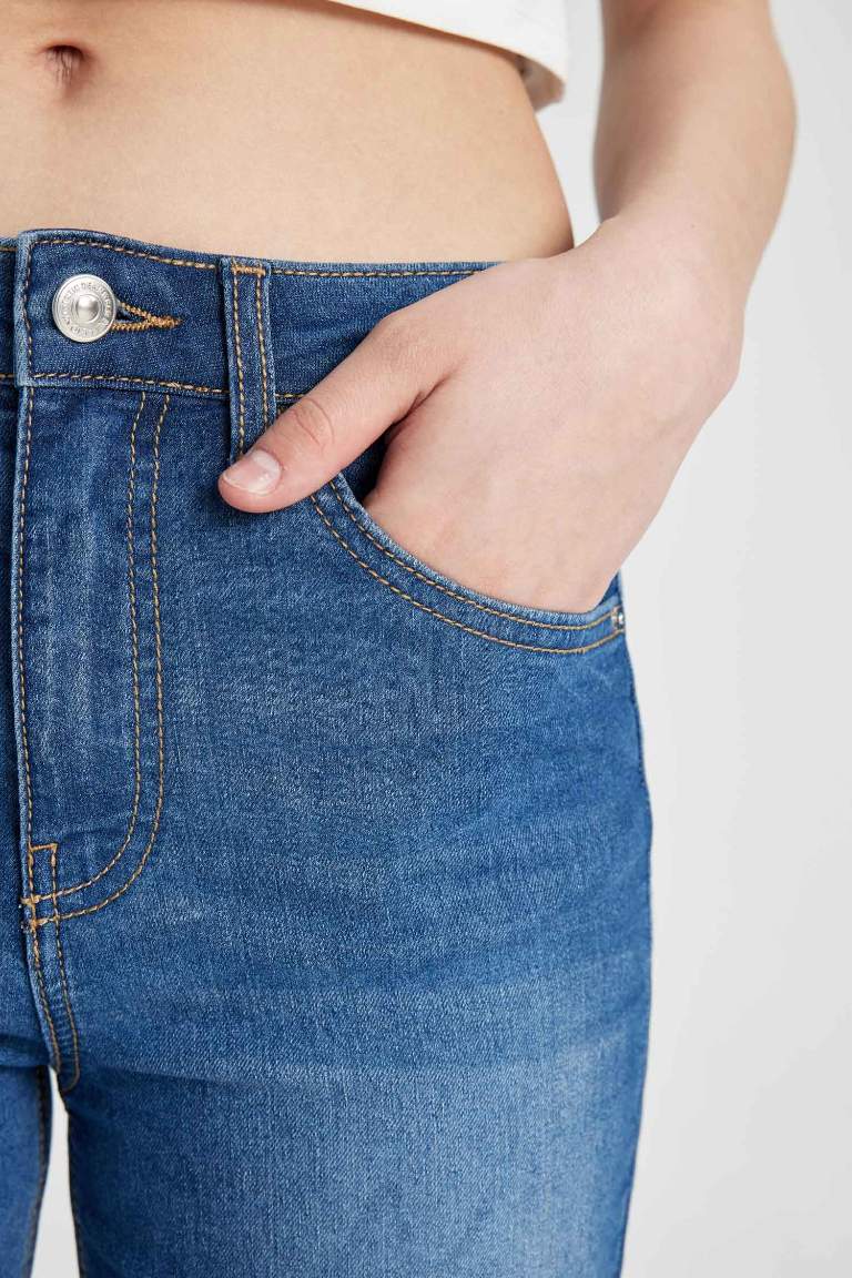 Bermuda en jean Taille Normale avec ourlet replié