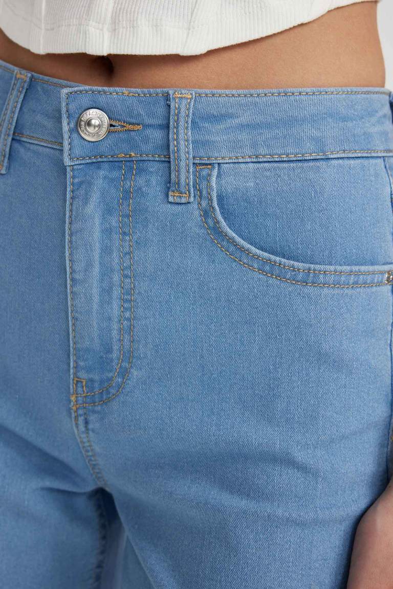 Normal Waist Fold Leg Jean Bermuda