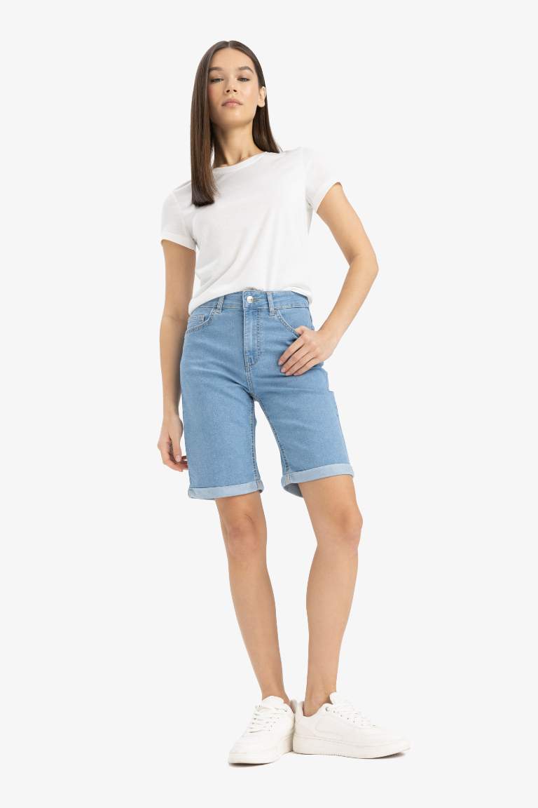 Normal Waist Fold Leg Jean Bermuda