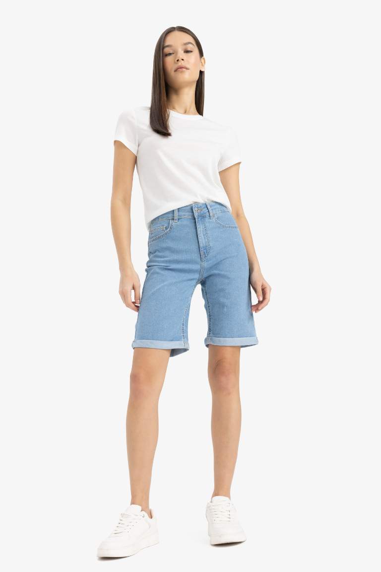 Normal Waist Fold Leg Jean Bermuda