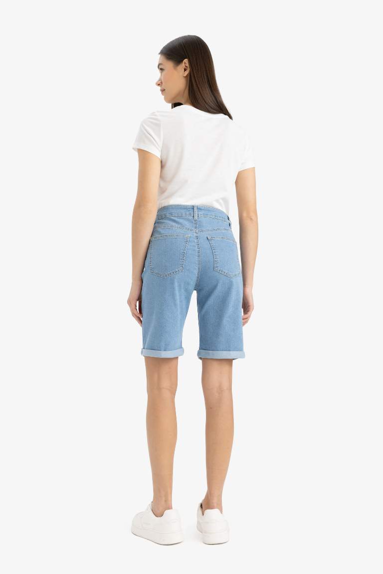 Normal Waist Fold Leg Jean Bermuda