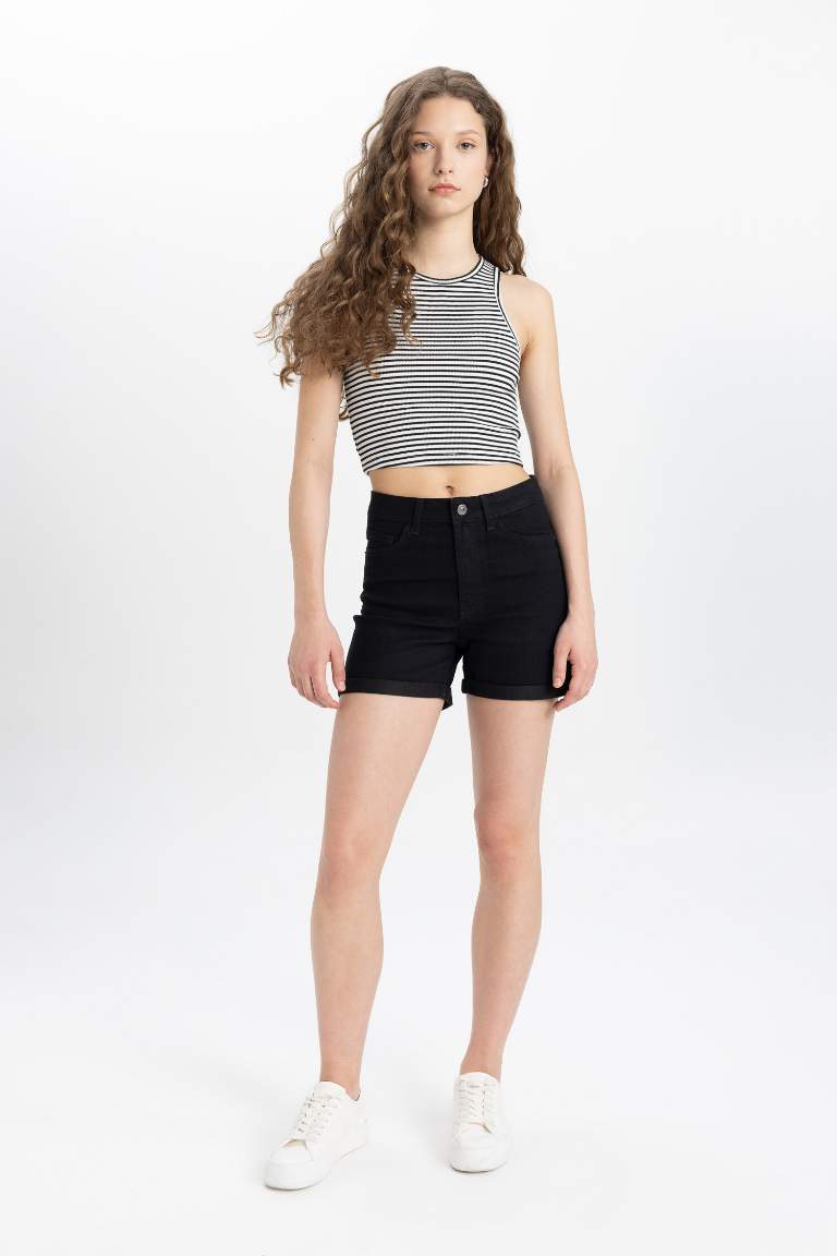 Normal Waist Fold Jean Shorts