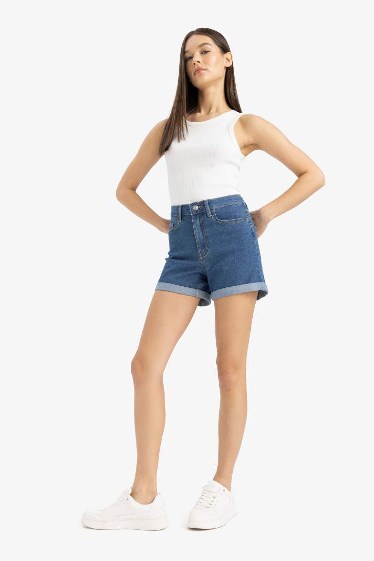 Normal Bel Katlamalı Paça Basic Düz Jean Şort