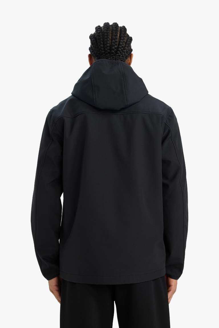 DeFactoFit Su İtici Regular Fit Kapüşonlu Fermuarlı Softshell Yağmurluk
