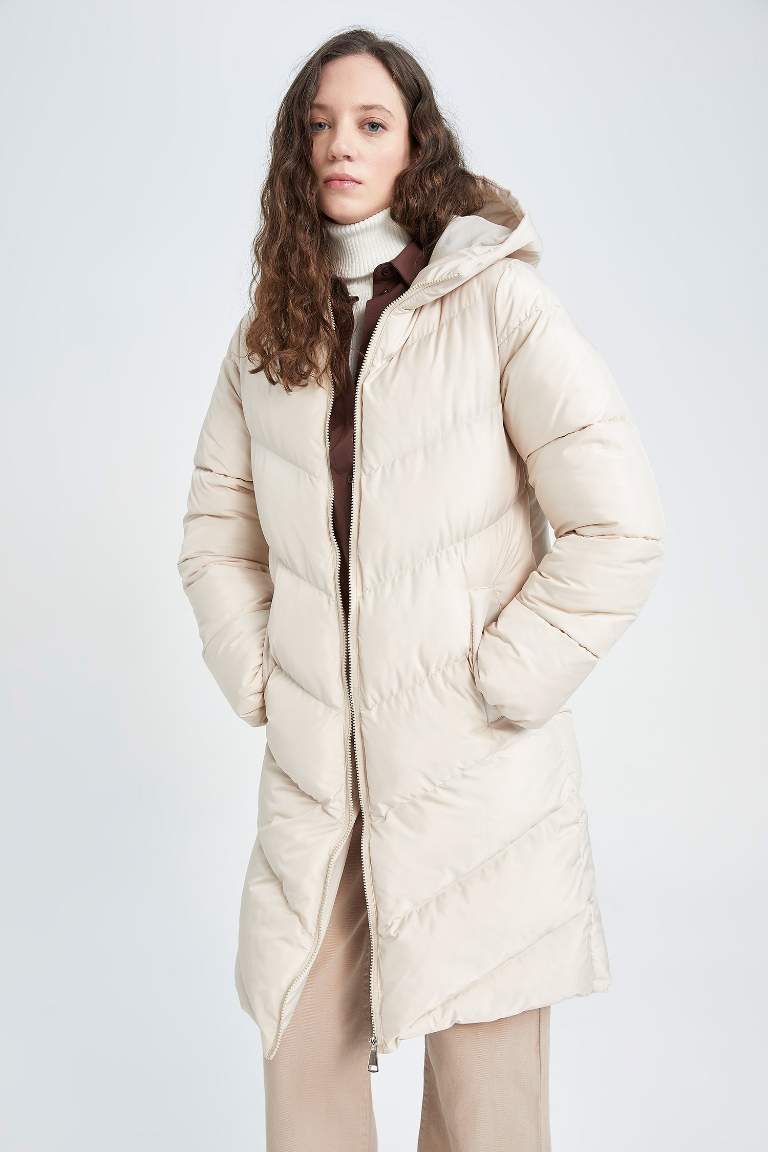 Isı Yalıtımlı Su Geçirmez Kapüşonlu Kalın Parka Mont