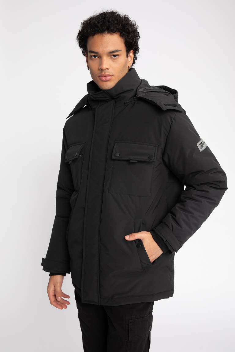 Su İtici Regular Fit Kapüşonlu Fermuarlı Mont