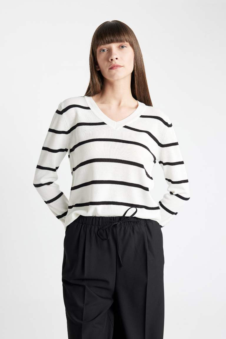 Relax Fit V Neck Soft Texture Striped Basic Pullover