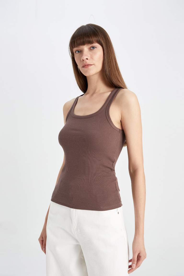 Slim Fit Camisole Round Collar Tank Top